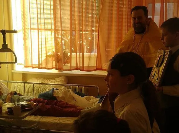 Разговор после молебна